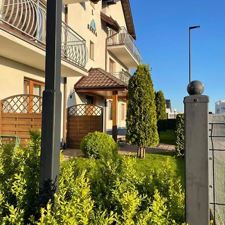 Barka Pokoje I Homestay Karwia