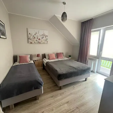 Barka Pokoje I Homestay Karwia
