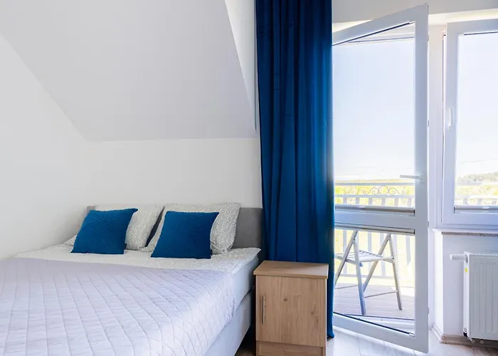 Barka - I Blisko Plazy * Karwia